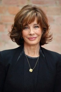 Anne Archer as Dr. Caroline "Cathy" Ryan in Patriot Games (06/1992)