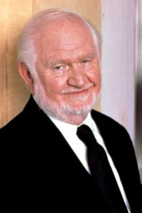 Robert Prosky as Mr. Lundy in Mrs. Doubtfire (11/1993)