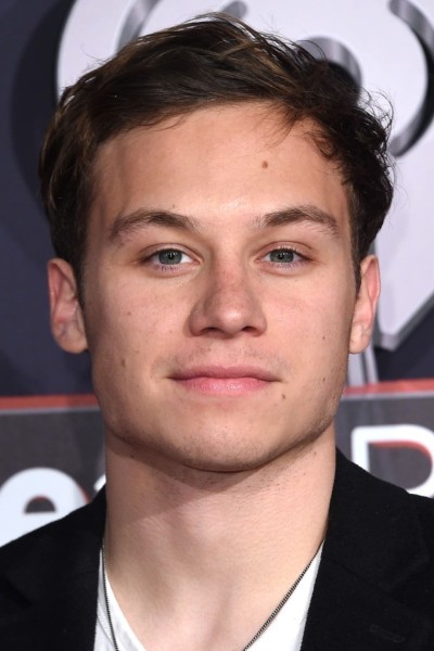 Finn Cole profile image