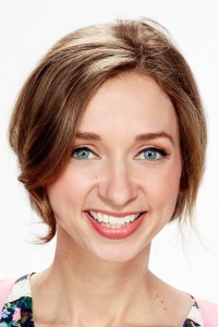 Lauren Lapkus as Vivian in Jurassic World (06/2015)