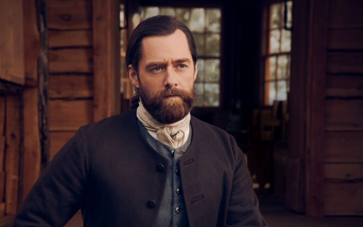 Richard Rankin as Roger MacKenzie in Outlander (08/2014)